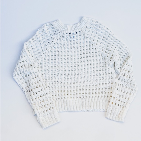 NWOT Forever21 Contemporary SnowWhite KnitSweater - Picture 1 of 6